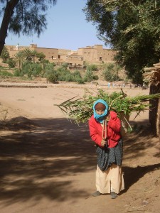 Travailleuse au champ, Ait BenHaddou
