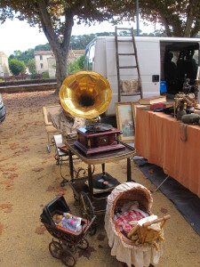 Sommieres-marche-brocante-a